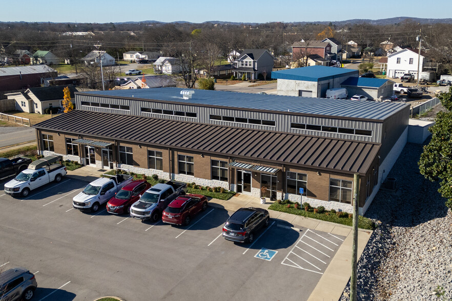 Primary Photo Of 802 N Cumberland St, Lebanon Light Distribution For Lease