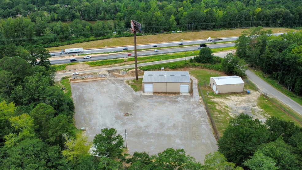 More Photos Of 204 Creeks Edge Ln, Swansea Warehouse For Lease