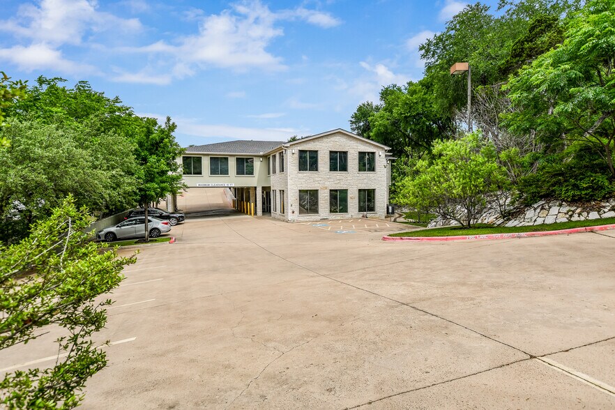 More Photos Of 4800 Bee Cave Rd, Austin Medical For Lease