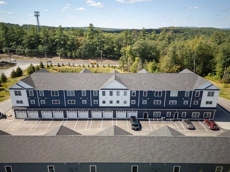 More Photos Of 3 Quill Lane, Barrington Apartments For Lease