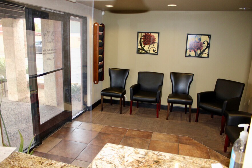 More Photos Of 1422 W Camelback Rd, Phoenix Medical For Sale