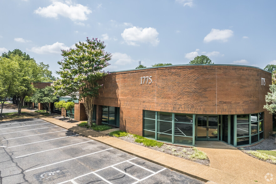 Primary Photo Of 1775 Moriah Woods Blvd, Memphis Office For Lease