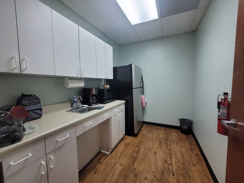 More Photos Of 8625 Crown Crescent Ct, Charlotte Loft Creative Space For Sale