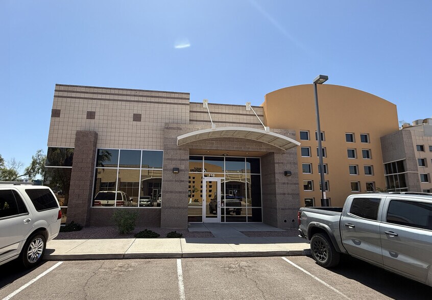 More Photos Of 9299 W Olive Ave, Peoria Warehouse For Lease