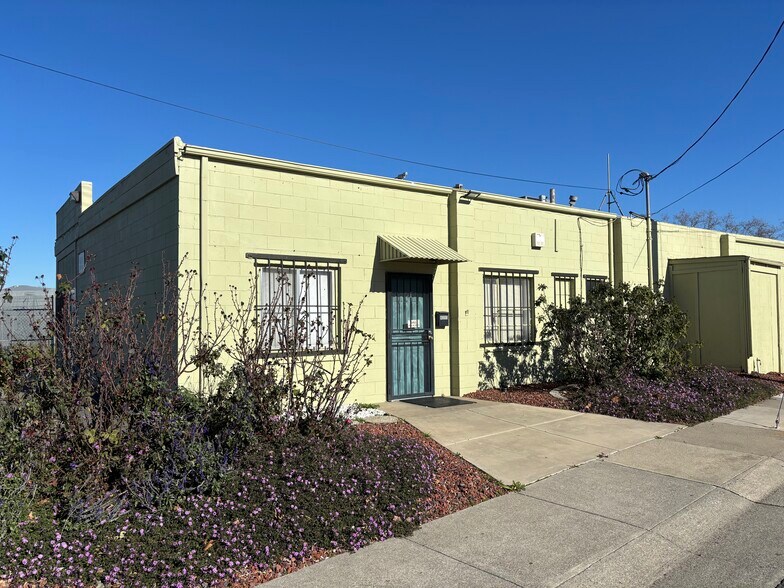 Primary Photo Of 4095 Deeble St, Sacramento Industrial For Lease
