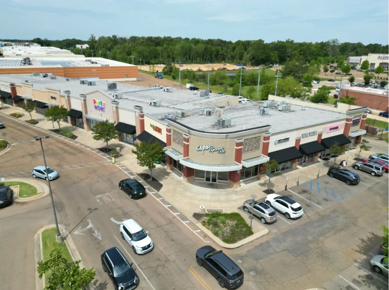 More Photos Of 300 Ridge Way, Flowood Unknown For Lease