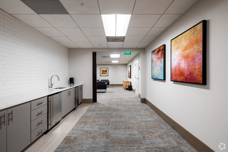 More Photos Of 260 Peachtree St NW, Atlanta Office For Lease