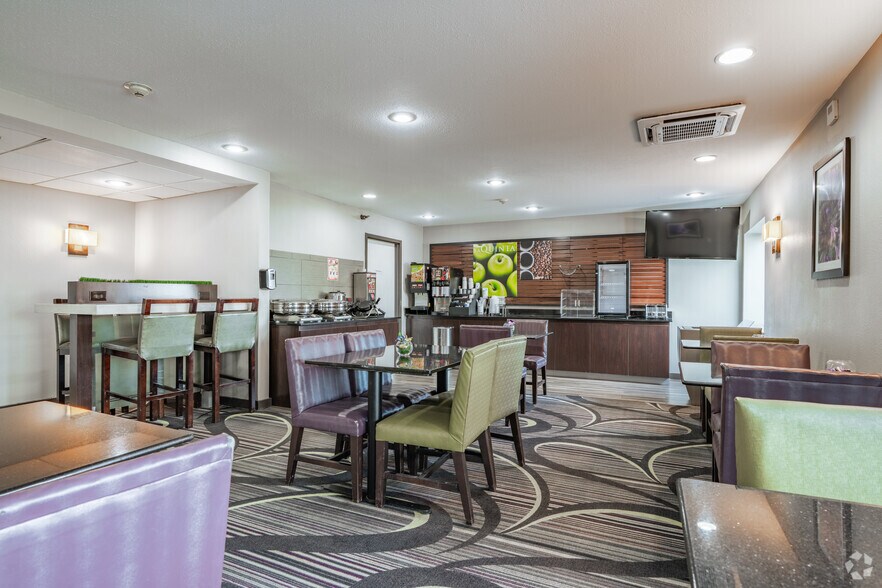 More Photos Of 4311 Warden Rd, North Little Rock Hospitality For Sale