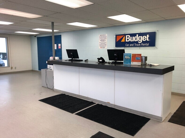 More Photos Of 5214 Gaetz Ave, Red Deer Auto Dealership For Sale