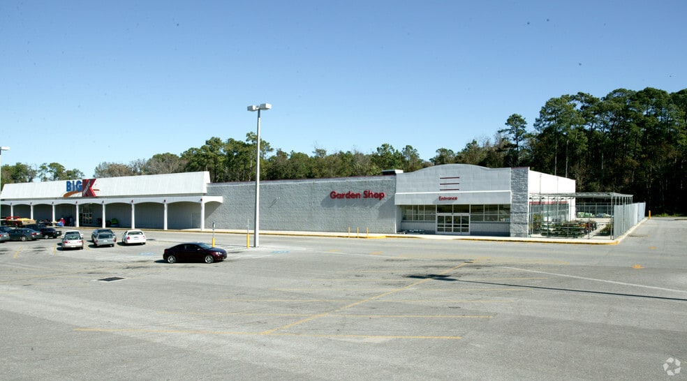 More Photos Of 9459 Lem Turner Rd, Jacksonville Unknown For Lease