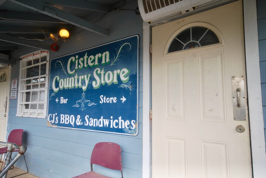 More Photos Of 12604 N State Highway 95, Cistern Restaurant For Sale