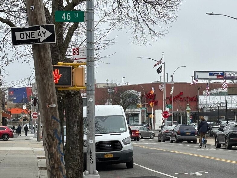 More Photos Of 45-19 34th ave, Long Island City Storefront For Lease