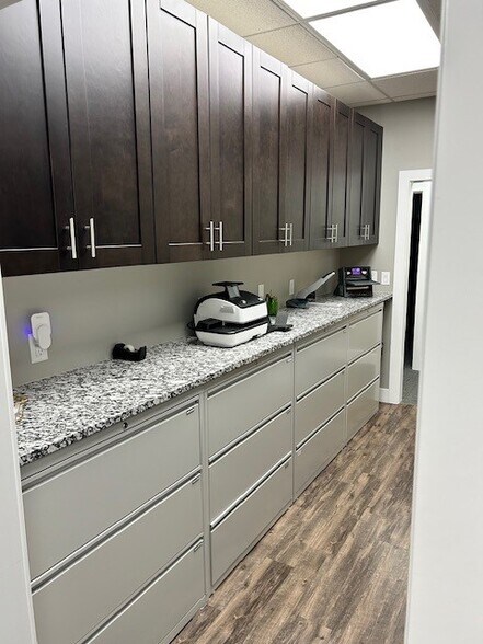 More Photos Of 8846 E 33rd St, Indianapolis Warehouse For Sale