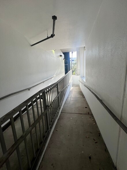 More Photos Of 375-3 S 12th St, Tampa Office For Sale