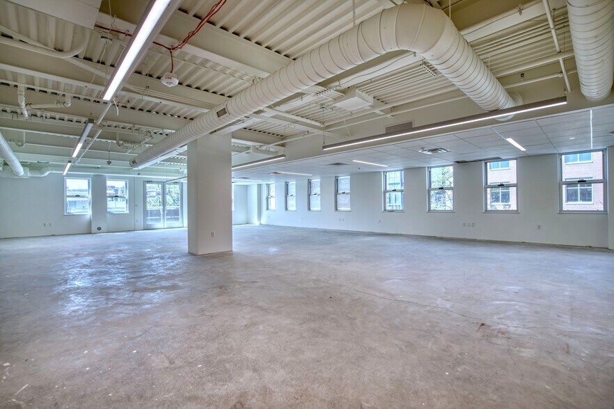 More Photos Of 1102 Pearl St, Boulder Storefront Retail Office For Lease