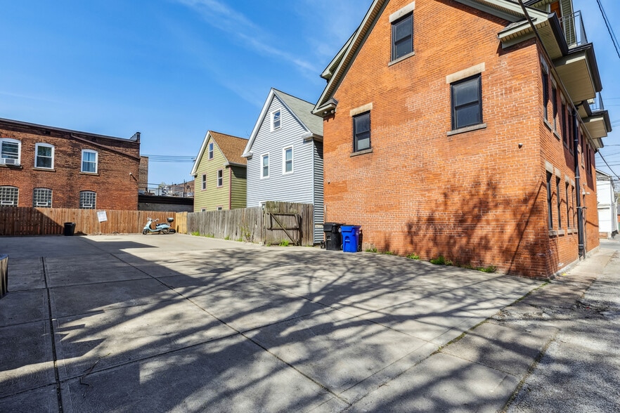 More Photos Of 801 Literary Rd, Cleveland Storefront Retail Residential For Sale