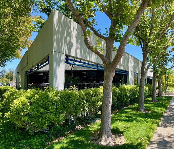 Primary Photo Of 5165-5175 Johnson Dr, Pleasanton Research And Development For Lease