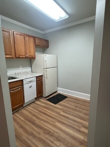 More Photos Of 915 5th St NW, Washington Office For Lease