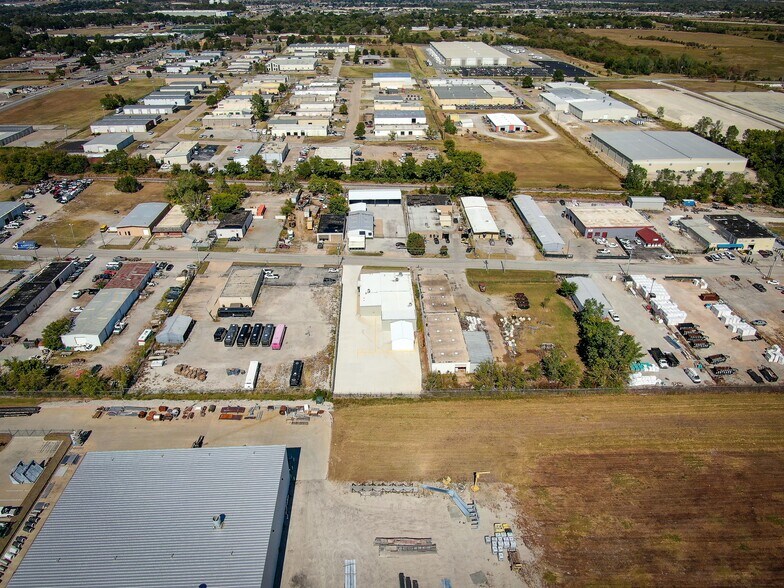 More Photos Of 1109 E Memphis St, Broken Arrow Religious Facility For Lease