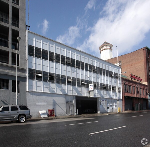 More Photos Of 310-314 Guilford Ave, Baltimore Parking Garage For Sale