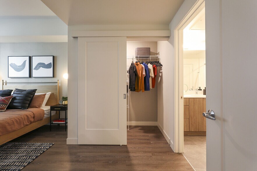 More Photos Of 1100 Webster St, Oakland Apartments For Lease