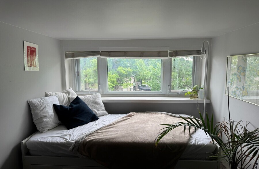 More Photos Of 505 O'connor St, Ottawa Office Residential For Sale