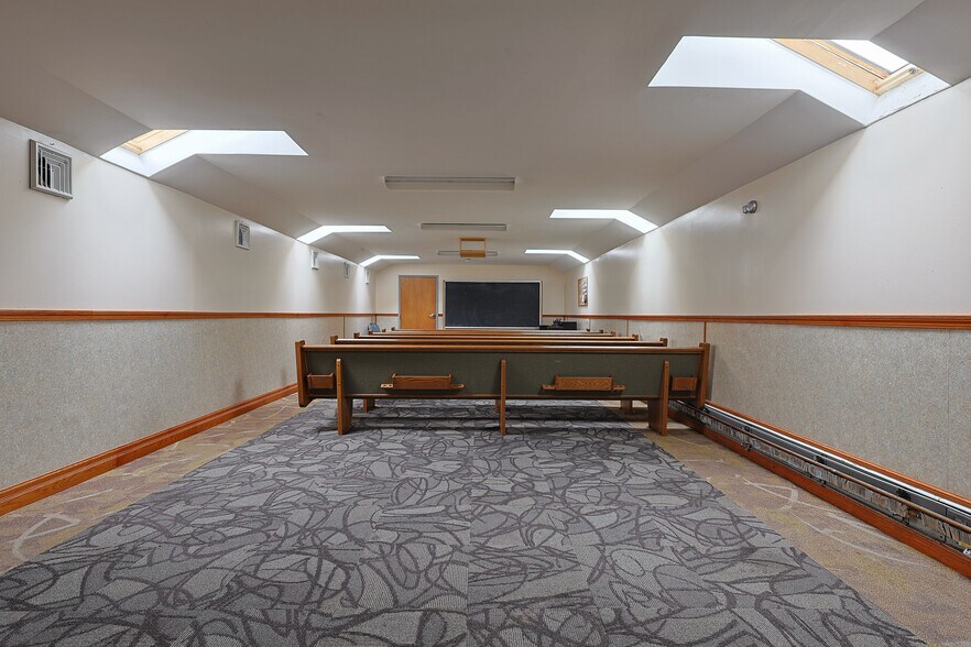 More Photos Of 261 College Hwy, Southwick Specialty For Sale