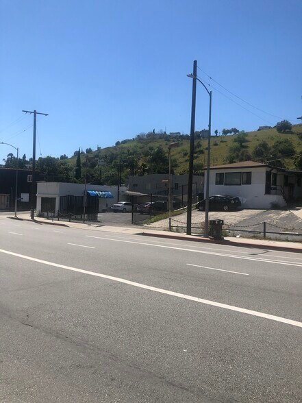 More Photos Of 4203 N Huntington Dr, Los Angeles Storefront Retail Residential For Sale