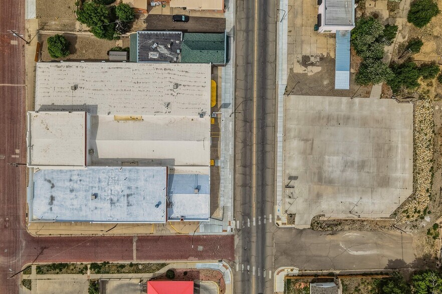 More Photos Of 422-426 E Main St, Trinidad Auto Dealership For Sale
