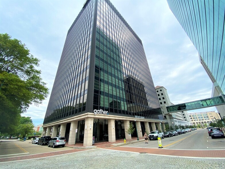 More Photos Of 500 E Main St, Norfolk Office Residential For Lease
