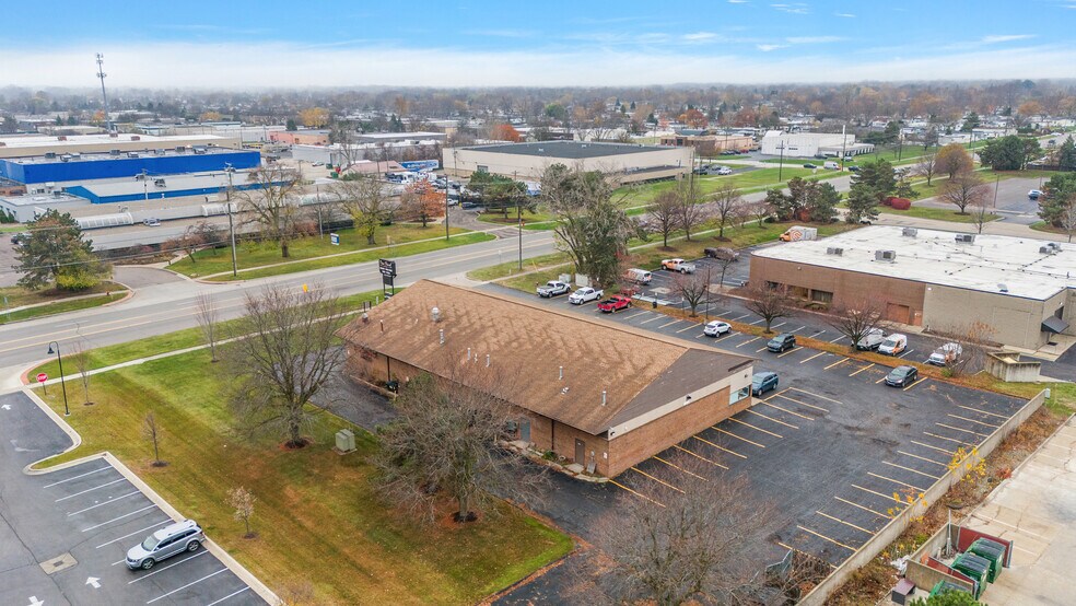 More Photos Of 5625-5655 18 Mile Rd, Sterling Heights Storefront For Sale
