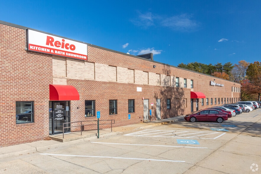 More Photos Of 6790 Commercial Dr, Springfield Manufacturing For Lease