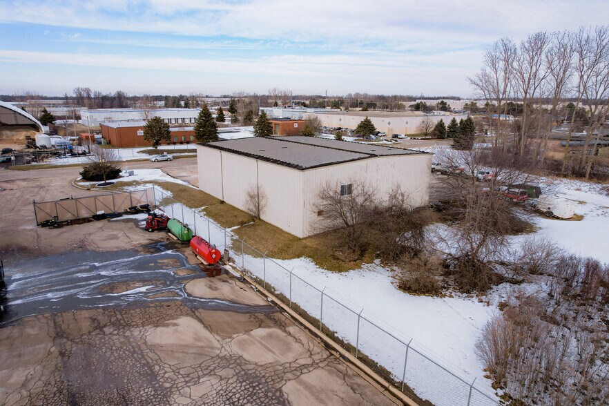 More Photos Of 7807 Lanac St, Lansing Warehouse For Sale
