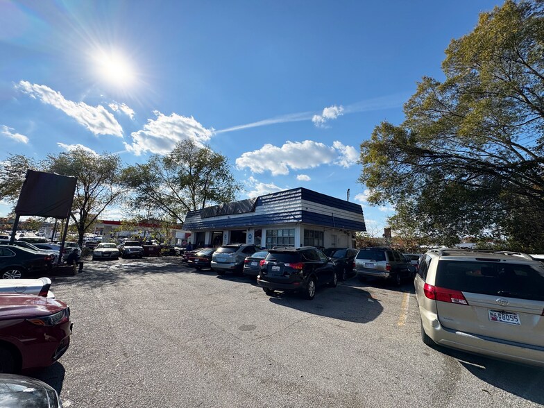 Primary Photo Of 3290 Queens Chapel Rd, West Hyattsville Auto Repair For Sale