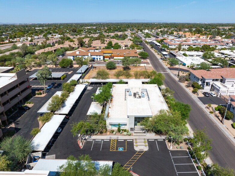 More Photos Of 1555 E Orangewood Ave, Phoenix Loft Creative Space For Lease