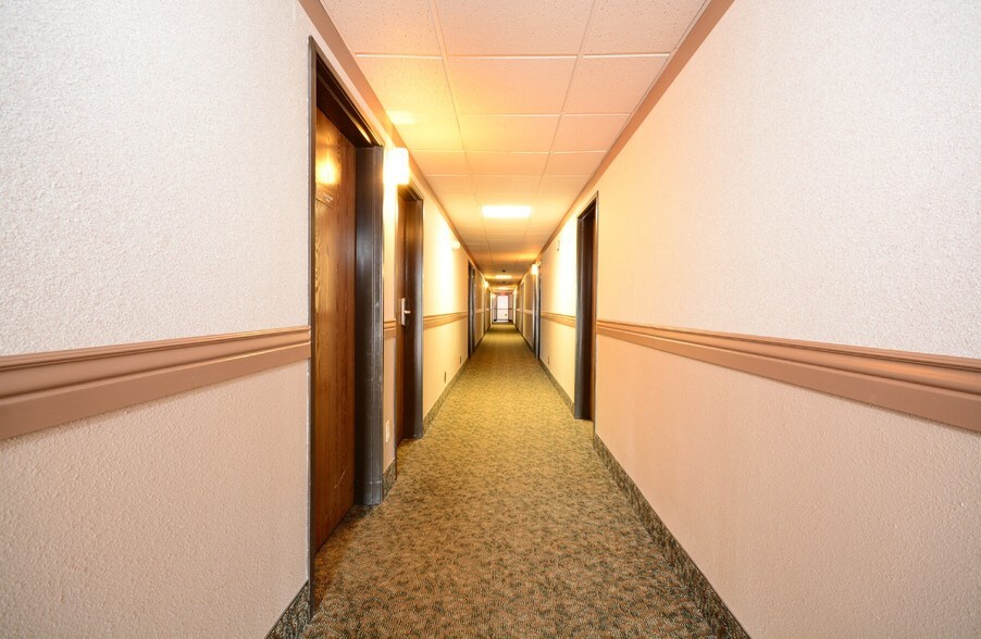 More Photos Of 2100 Fay St, Burlington Hotel For Sale