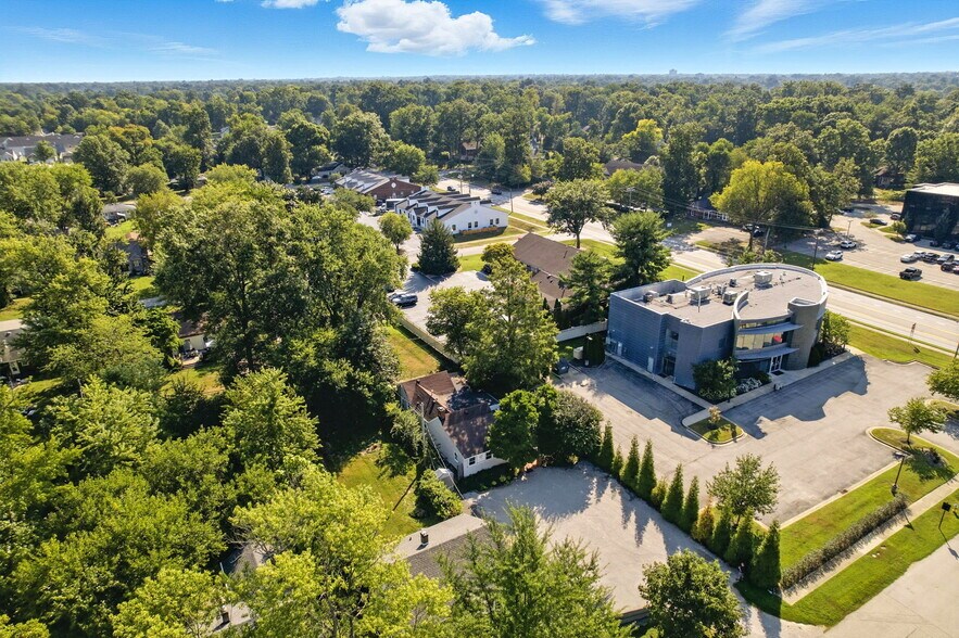 More Photos Of 409 Marquette Dr, Louisville Office For Sale