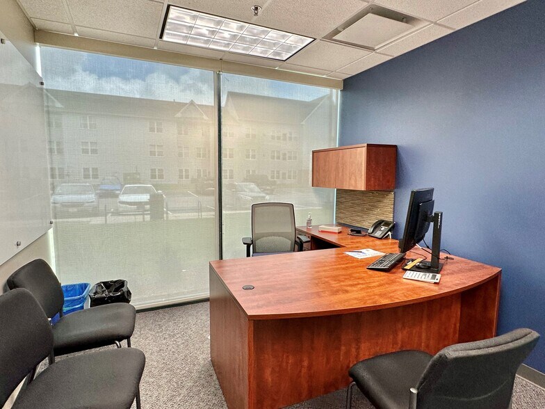 More Photos Of 707 E 80th Pl, Merrillville Office For Lease