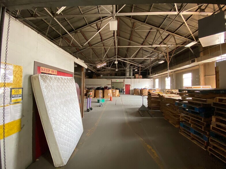 More Photos Of 4751 Broadway, Denver Warehouse For Lease