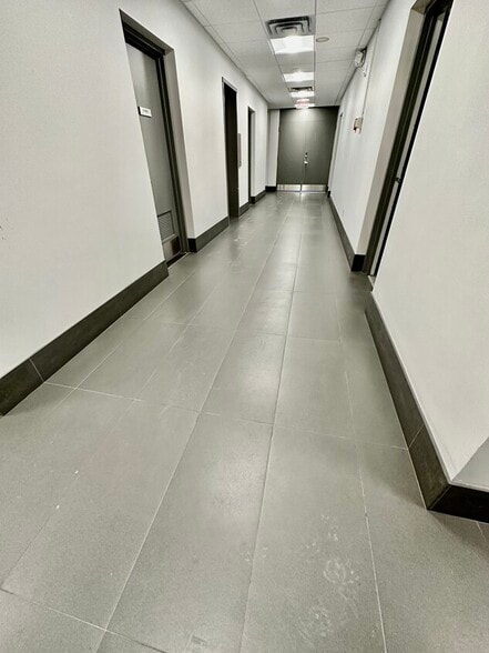 More Photos Of 1111 E Putnam Ave, Greenwich Office For Lease