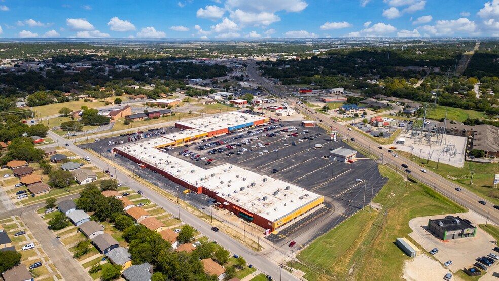 More Photos Of 200 W Highway 190, Copperas Cove Unknown For Lease