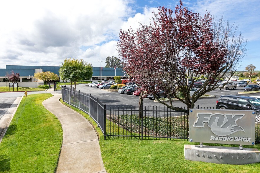 More Photos Of 130 Hangar Way, Watsonville Light Manufacturing For Lease