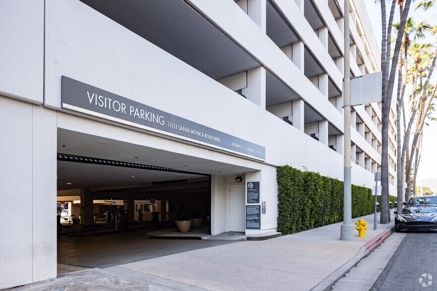 More Photos Of 11111 Santa Monica Blvd, Los Angeles Loft Creative Space For Lease