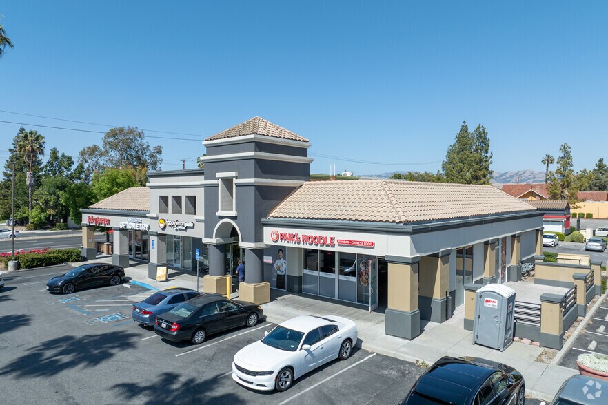 More Photos Of 620-696 Blossom Hill Rd, San Jose Unknown For Lease