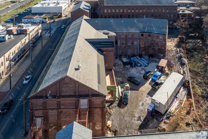 More Photos Of 50 Spruce St, Paterson Apartments For Lease