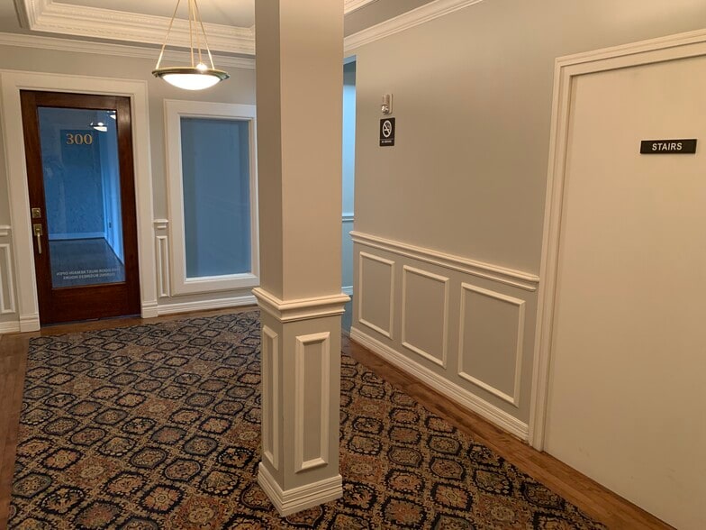 More Photos Of 411 Fannin St, Houston Office For Lease