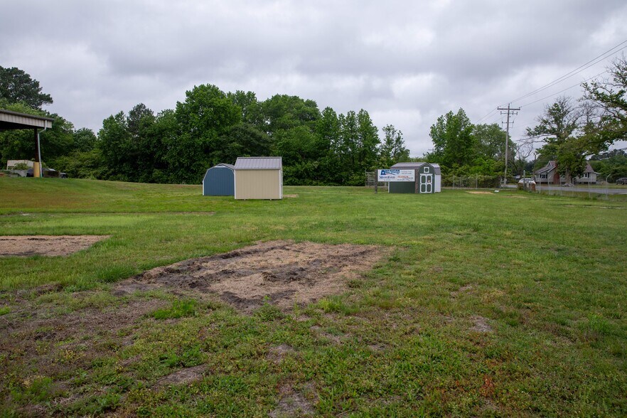 More Photos Of 8506 Potts Ln, Seaford Manufacturing For Lease