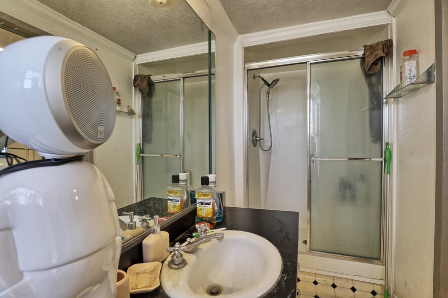 More Photos Of 7648 Monterey St, Gilroy Storefront For Sale