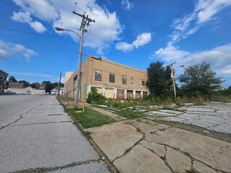 More Photos Of 1466 Evergreen Ave, Saint Louis Warehouse For Sale