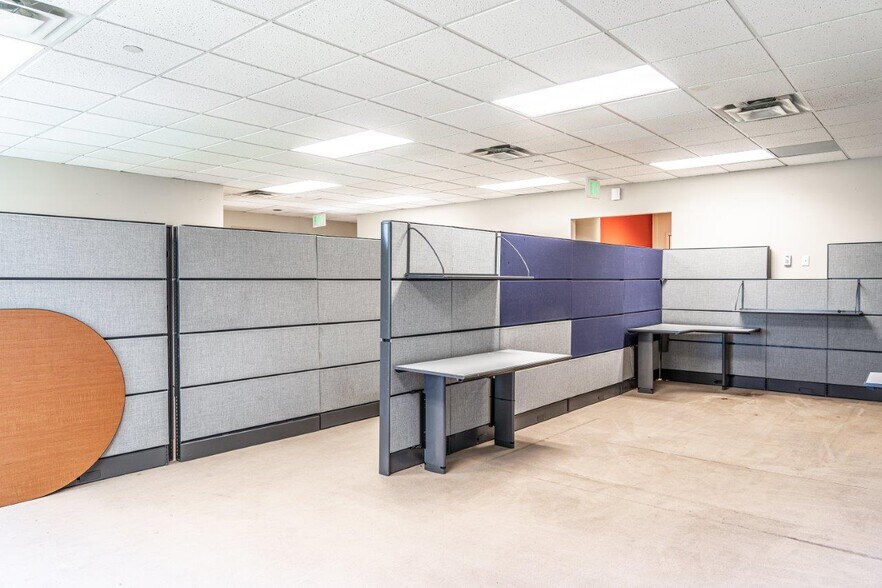 More Photos Of 433 Park Point Dr, Golden Office For Lease